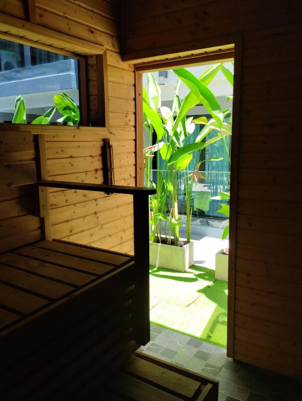 Двух-Комнатная Квартира В Кондоминимуме "Tropikal Garden" Pattaya Esterno foto